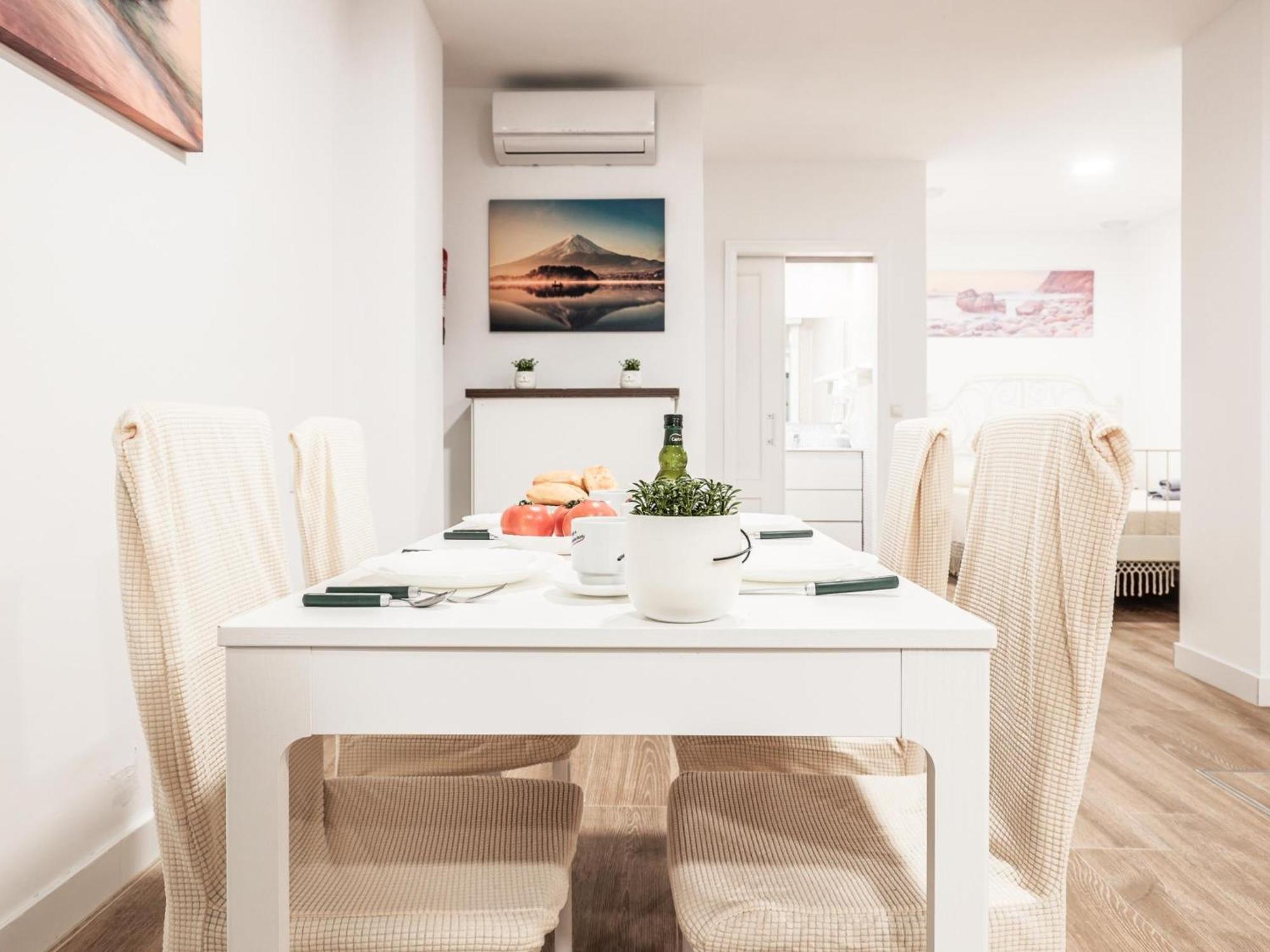 Benitez Parodi Recien Reformado Zona Multicultural Apartment Seville